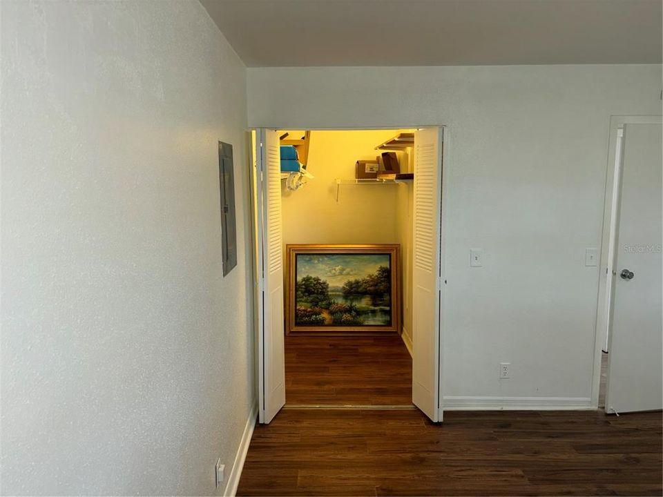 For Sale: $139,000 (2 beds, 2 baths, 960 Square Feet)