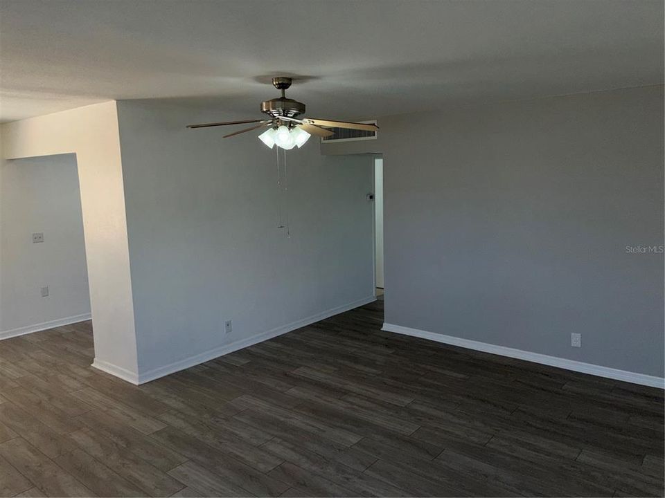 For Sale: $139,000 (2 beds, 2 baths, 960 Square Feet)