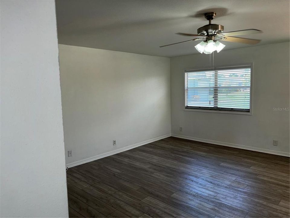 For Sale: $139,000 (2 beds, 2 baths, 960 Square Feet)