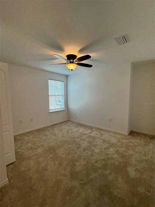 For Rent: $1,900 (3 beds, 2 baths, 1676 Square Feet)