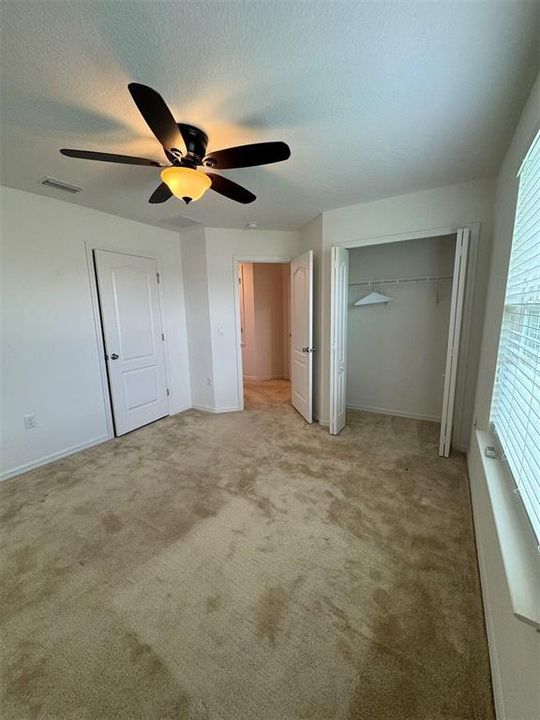 For Rent: $1,900 (3 beds, 2 baths, 1676 Square Feet)