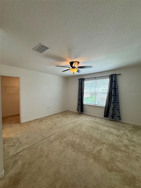 For Rent: $1,900 (3 beds, 2 baths, 1676 Square Feet)