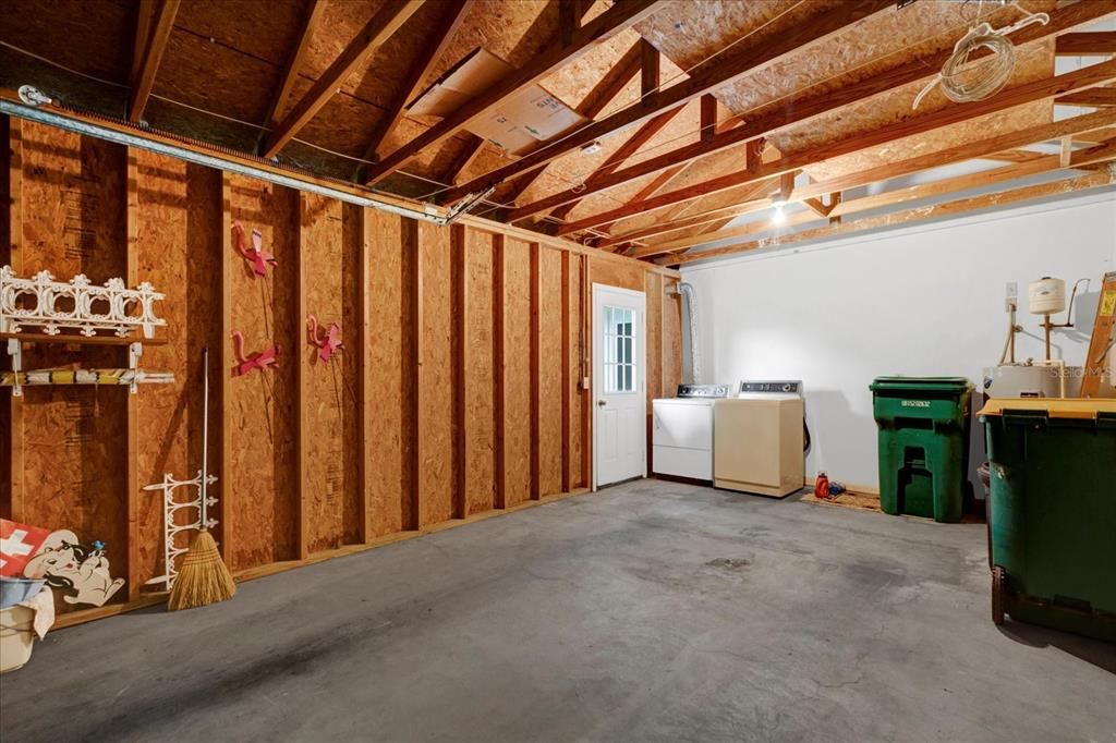 Attached Garage with Washer/Dryer