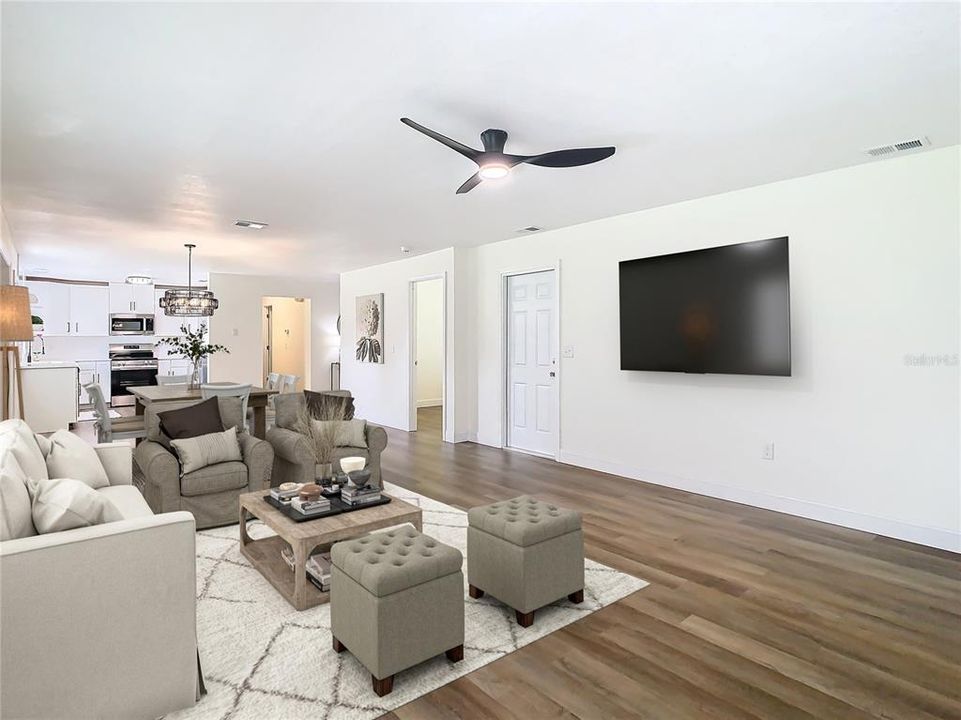 For Sale: $529,900 (3 beds, 2 baths, 1408 Square Feet)