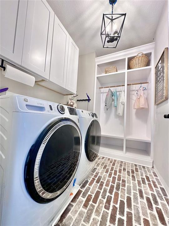 Utility room - Washer, Dryer, Closets 2