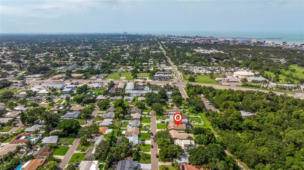 Active With Contract: $899,000 (5 beds, 3 baths, 3033 Square Feet)