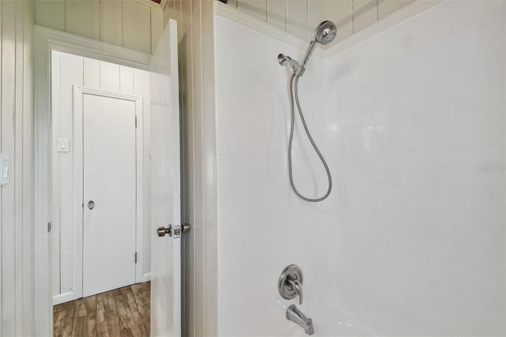 Active With Contract: $450,000 (2 beds, 1 baths, 1344 Square Feet)