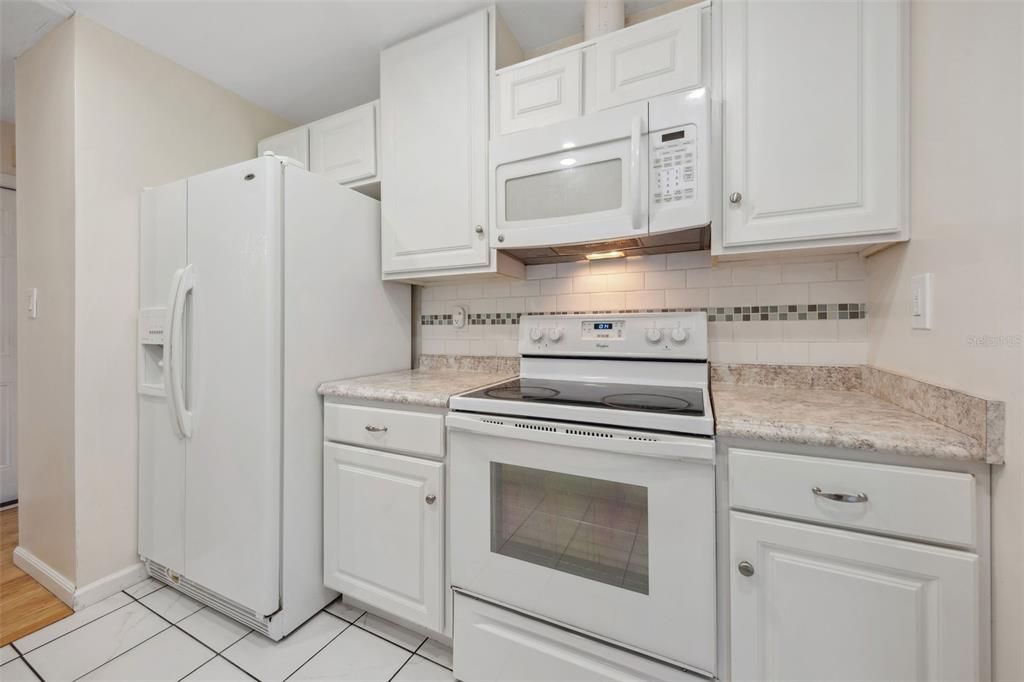 Active With Contract: $380,000 (4 beds, 2 baths, 1567 Square Feet)