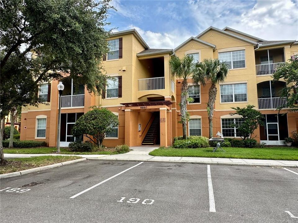 Recently Rented: $1,695 (2 beds, 2 baths, 1112 Square Feet)