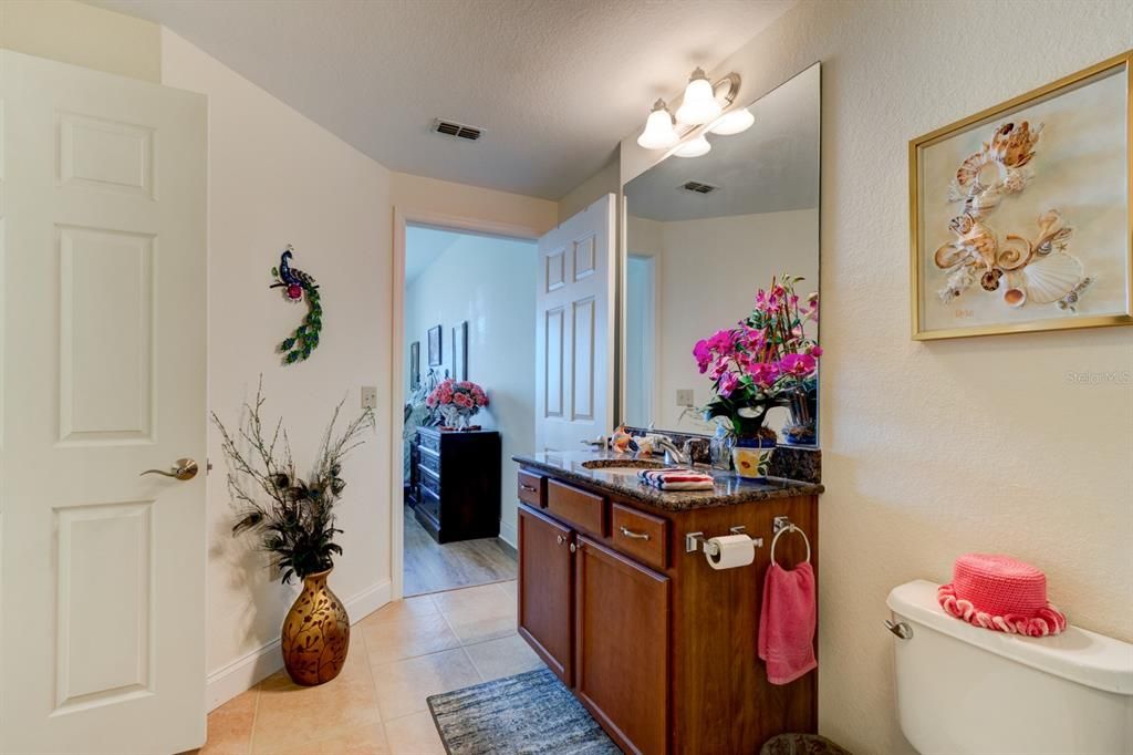 For Sale: $267,000 (2 beds, 2 baths, 1436 Square Feet)