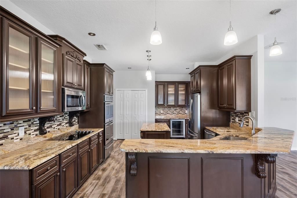 Active With Contract: $399,000 (4 beds, 3 baths, 2848 Square Feet)