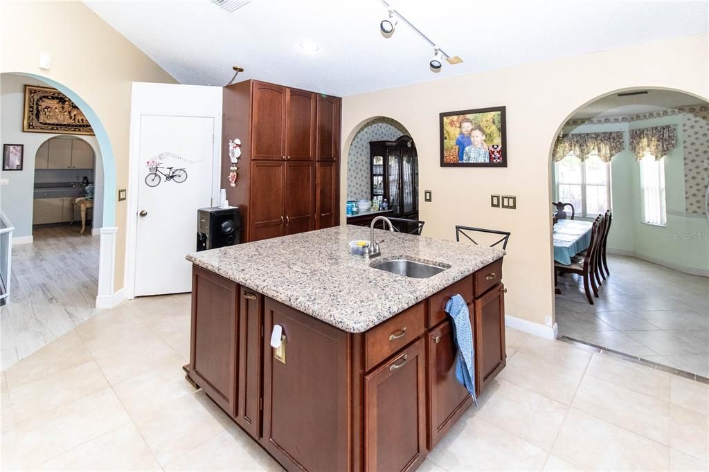 For Sale: $769,000 (4 beds, 2 baths, 3442 Square Feet)