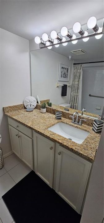 For Rent: $4,400 (2 beds, 2 baths, 1389 Square Feet)