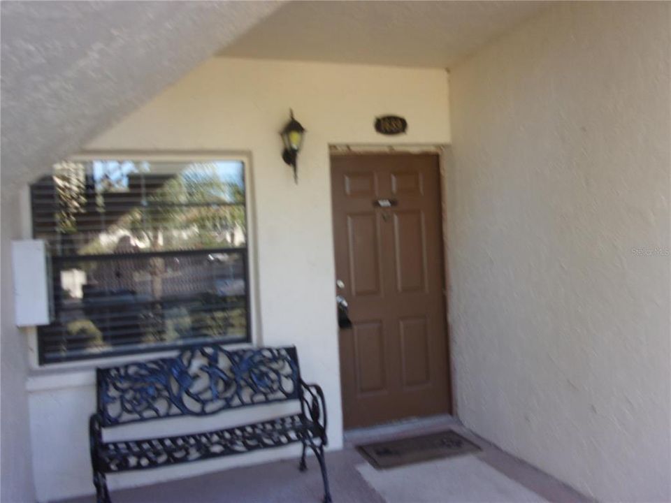 Active With Contract: $2,000 (2 beds, 2 baths, 1070 Square Feet)