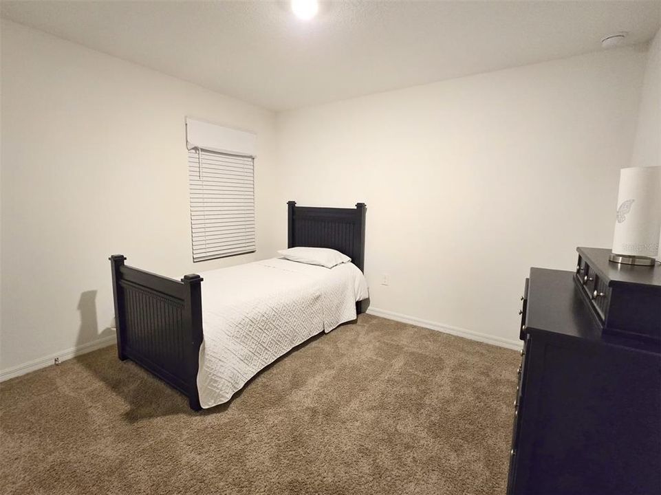 For Rent: $2,600 (3 beds, 2 baths, 1615 Square Feet)