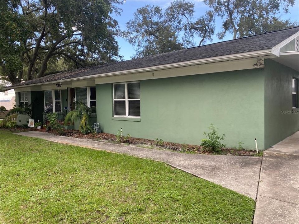 Recently Sold: $475,000 (3 beds, 2 baths, 2058 Square Feet)
