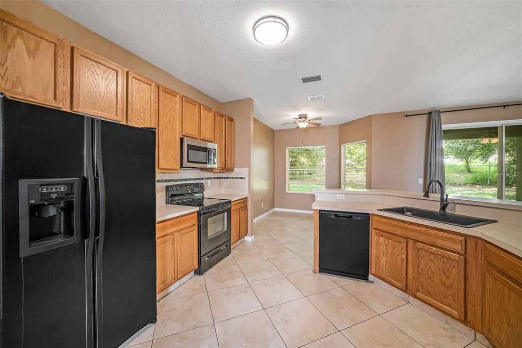 Active With Contract: $329,900 (4 beds, 2 baths, 2250 Square Feet)