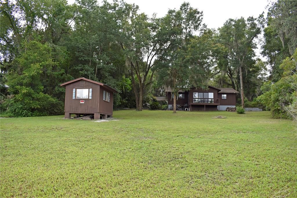 For Sale: $255,000 (3 beds, 2 baths, 1596 Square Feet)