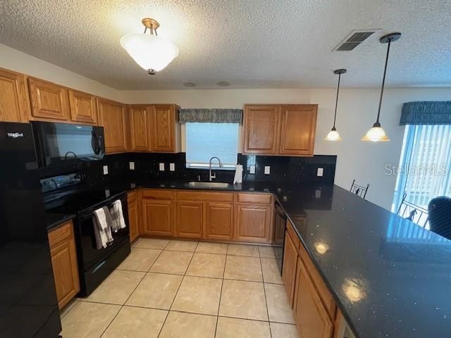 For Rent: $2,300 (2 beds, 2 baths, 1090 Square Feet)