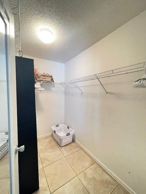 For Rent: $2,300 (2 beds, 2 baths, 1090 Square Feet)