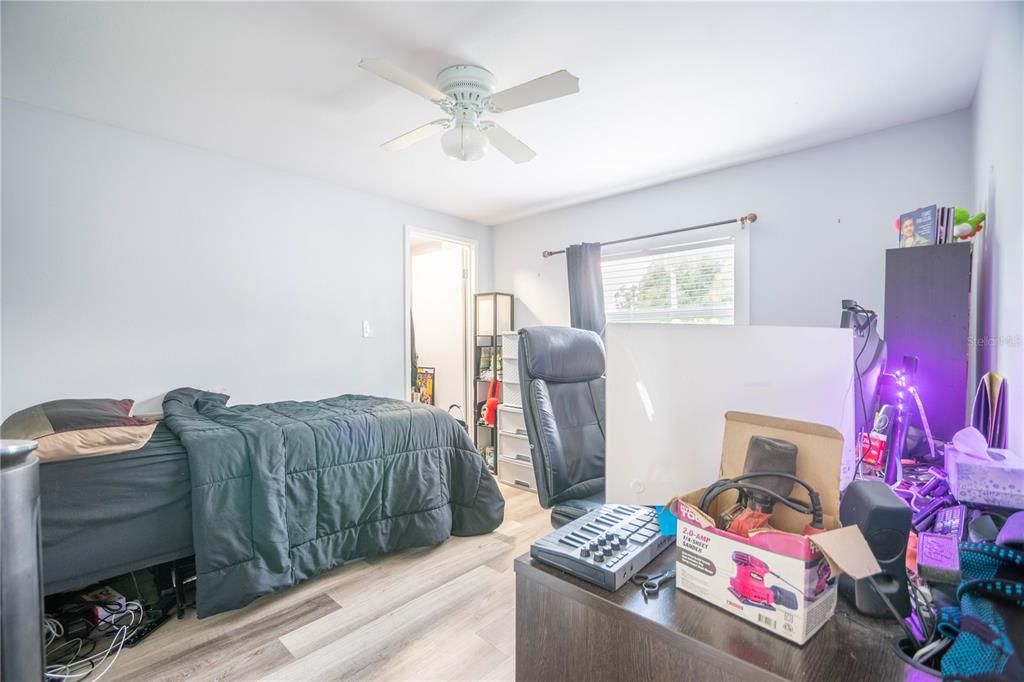 For Sale: $235,000 (4 beds, 2 baths, 1368 Square Feet)