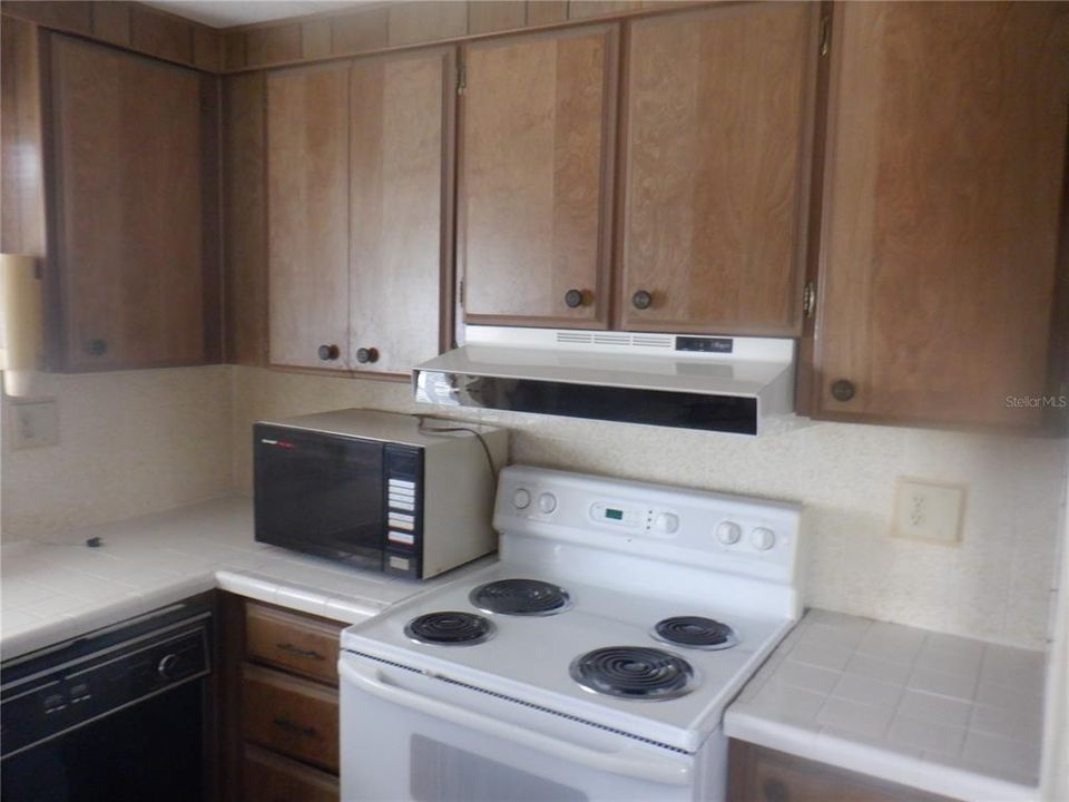 For Sale: $105,000 (2 beds, 2 baths, 960 Square Feet)