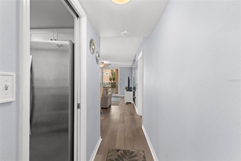 For Sale: $744,000 (2 beds, 2 baths, 1065 Square Feet)