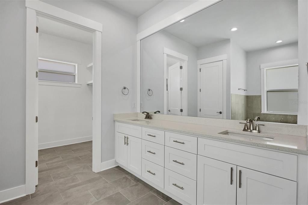 Active With Contract: $585,000 (3 beds, 2 baths, 2400 Square Feet)