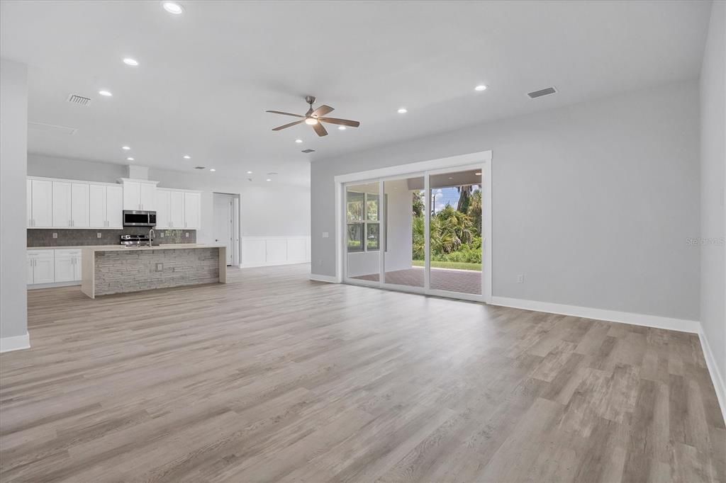 Active With Contract: $585,000 (3 beds, 2 baths, 2400 Square Feet)