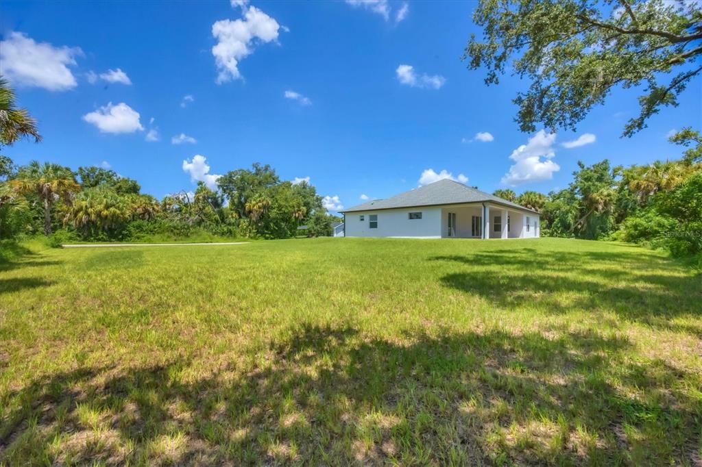 Active With Contract: $585,000 (3 beds, 2 baths, 2400 Square Feet)