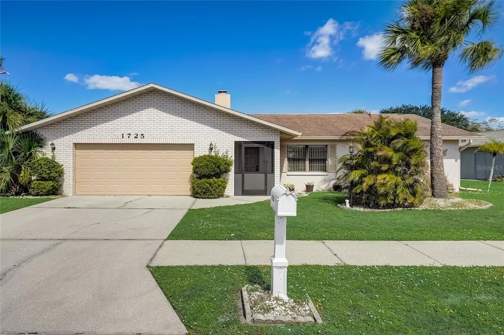 Recently Rented: $2,900 (3 beds, 2 baths, 1563 Square Feet)