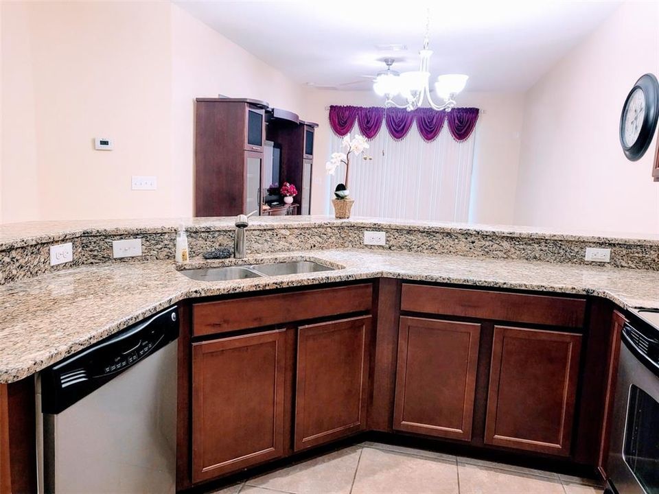 For Rent: $1,698 (2 beds, 2 baths, 1418 Square Feet)