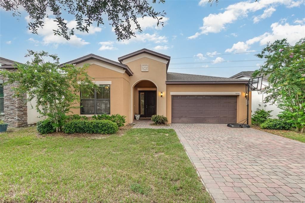 Active With Contract: $325,000 (4 beds, 2 baths, 1873 Square Feet)