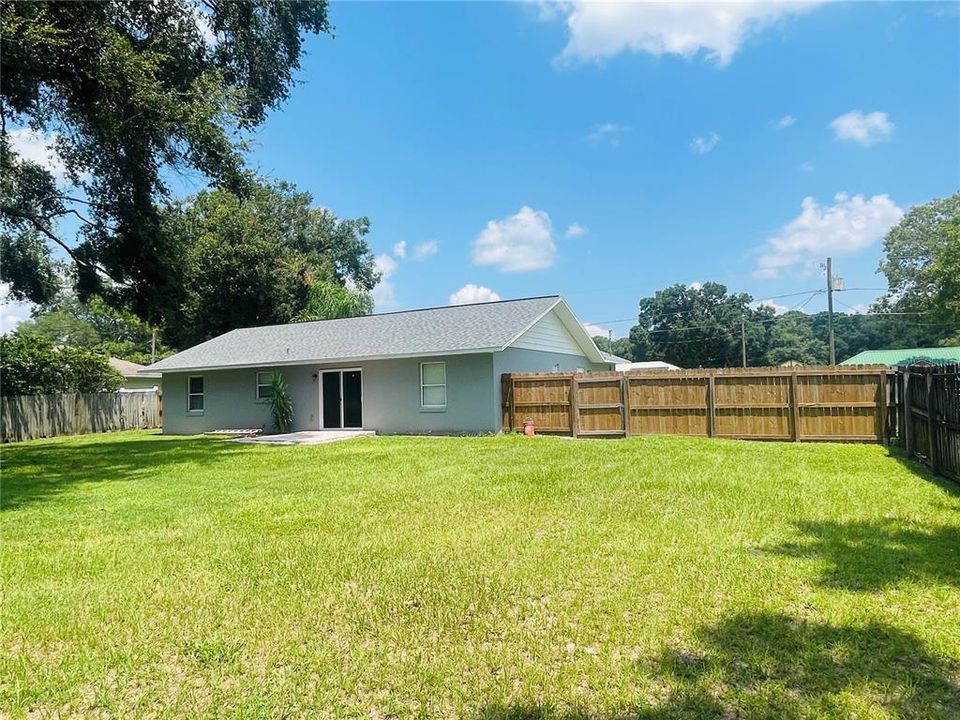 Active With Contract: $249,900 (3 beds, 2 baths, 1248 Square Feet)