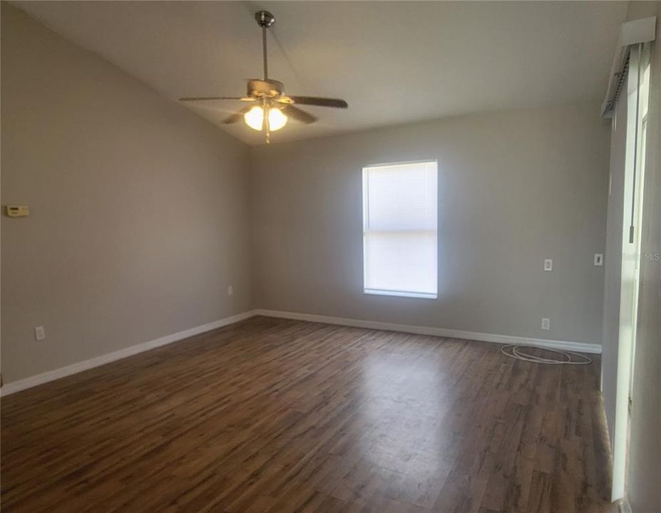 For Rent: $1,800 (2 beds, 2 baths, 1047 Square Feet)