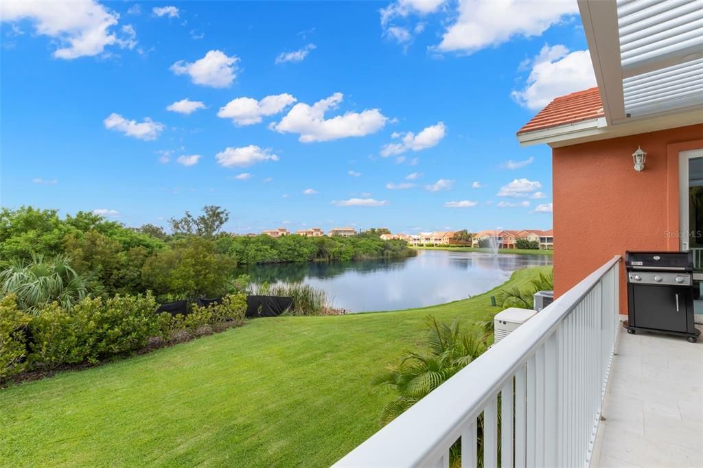 Active With Contract: $2,100,000 (3 beds, 2 baths, 2614 Square Feet)