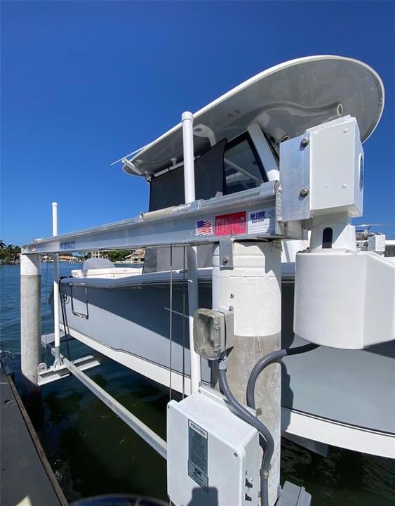 Hi-Tide 10,000 lb Boat Lift included