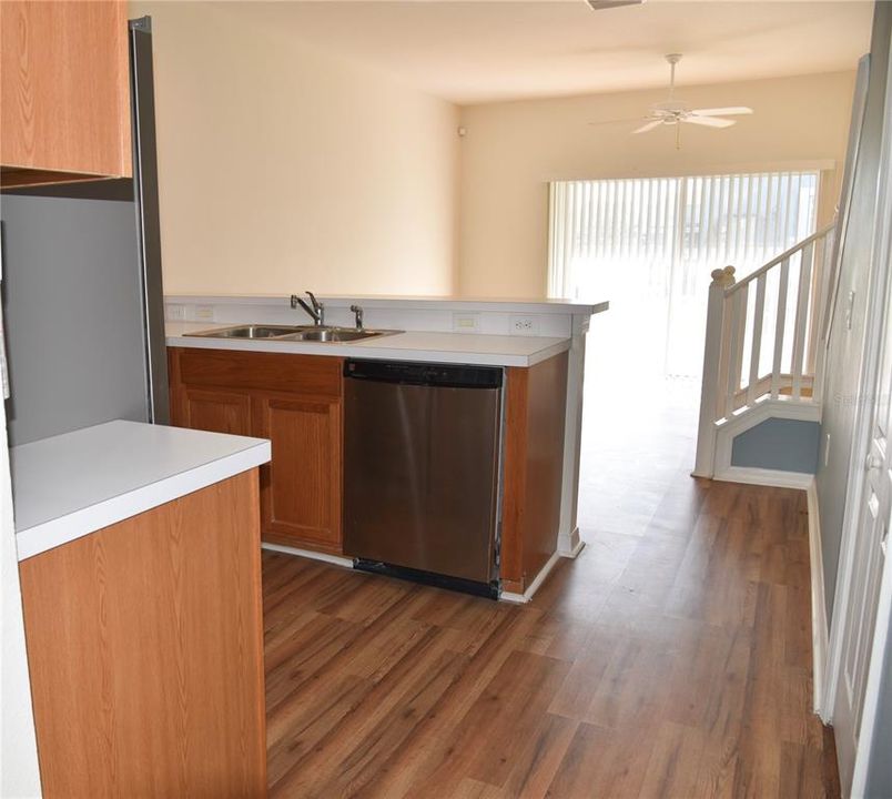 For Sale: $230,990 (2 beds, 2 baths, 1360 Square Feet)