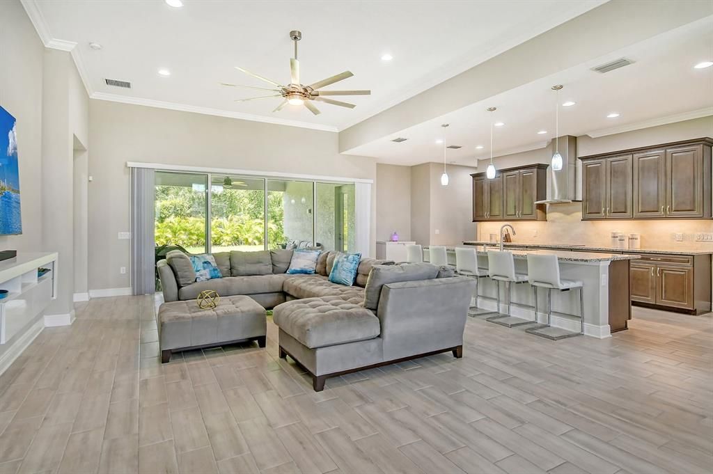 Active With Contract: $715,000 (4 beds, 3 baths, 3049 Square Feet)