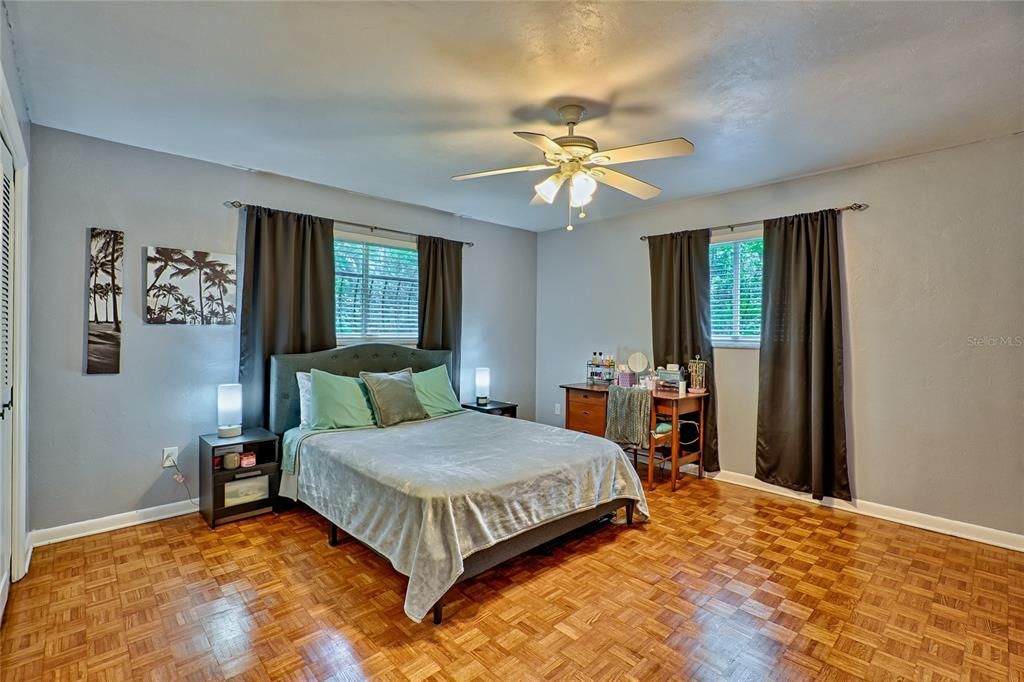 For Sale: $525,000 (4 beds, 2 baths, 3058 Square Feet)