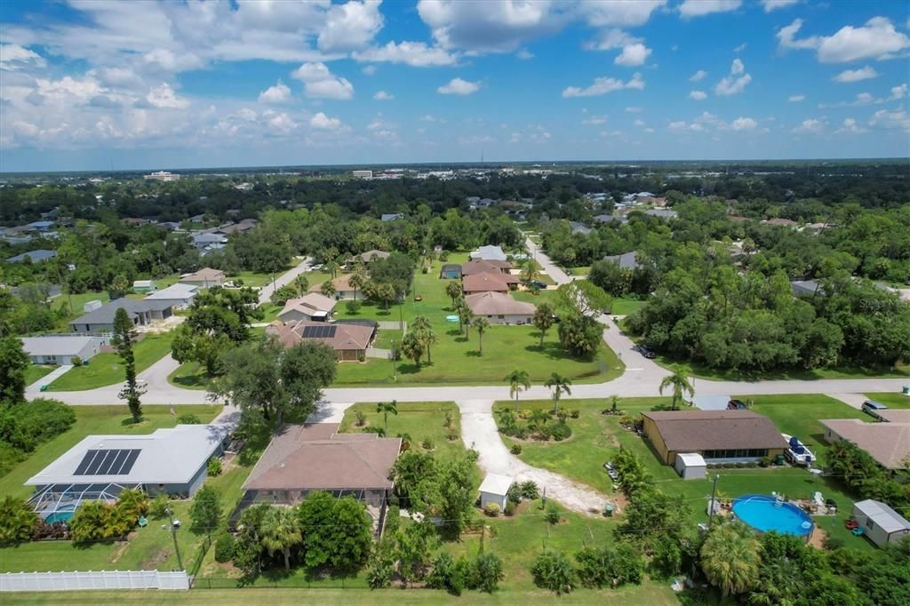 Active With Contract: $395,000 (3 beds, 2 baths, 1484 Square Feet)