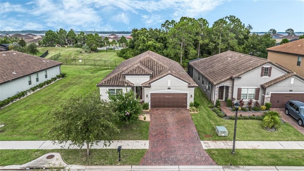 Active With Contract: $499,999 (4 beds, 3 baths, 2211 Square Feet)