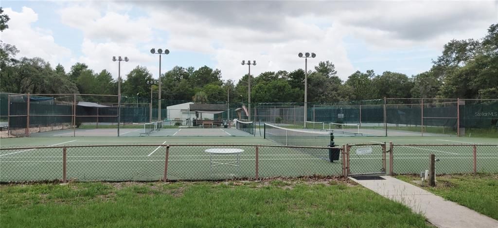 Active With Contract: $322,450 (4 beds, 3 baths, 2265 Square Feet)