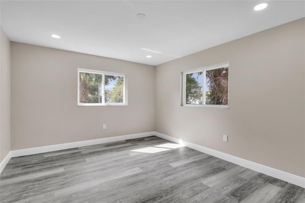 Active With Contract: $244,000 (3 beds, 2 baths, 1503 Square Feet)