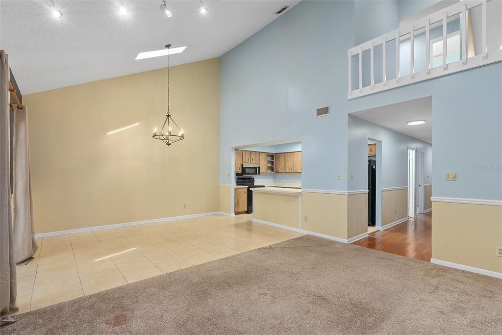 family room with massive vaulted ceilings