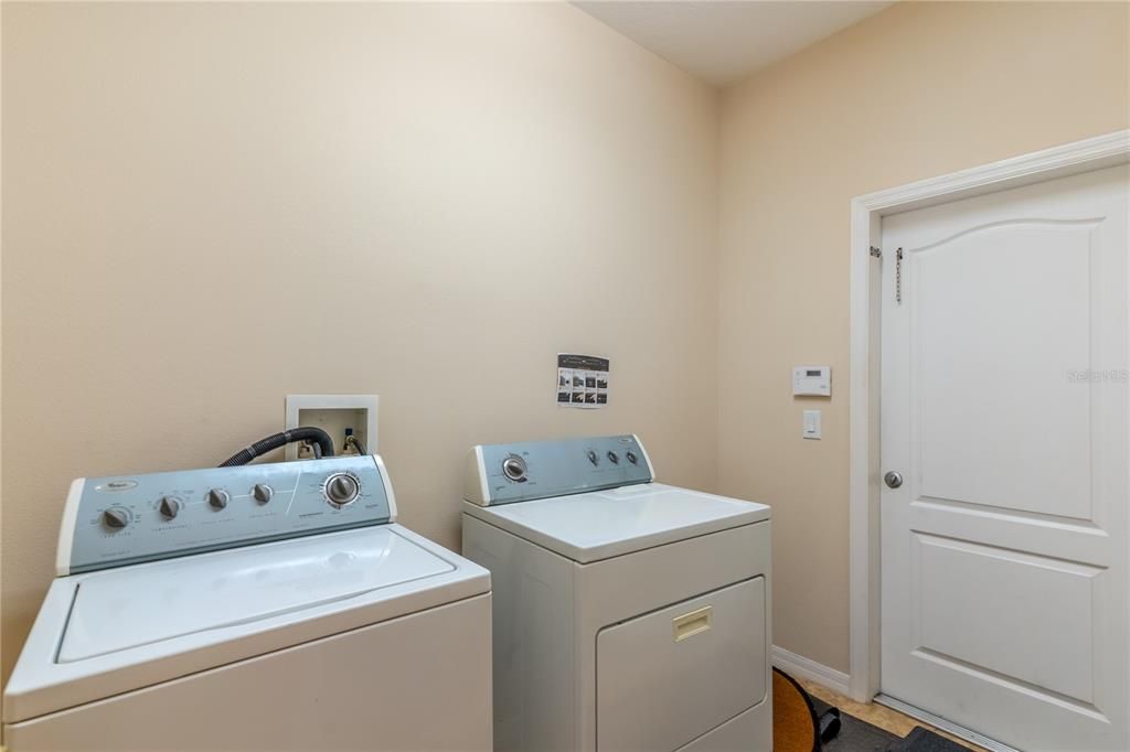 washer and dryer included