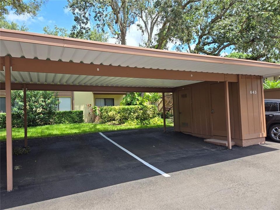 For Sale: $234,800 (2 beds, 2 baths, 1060 Square Feet)