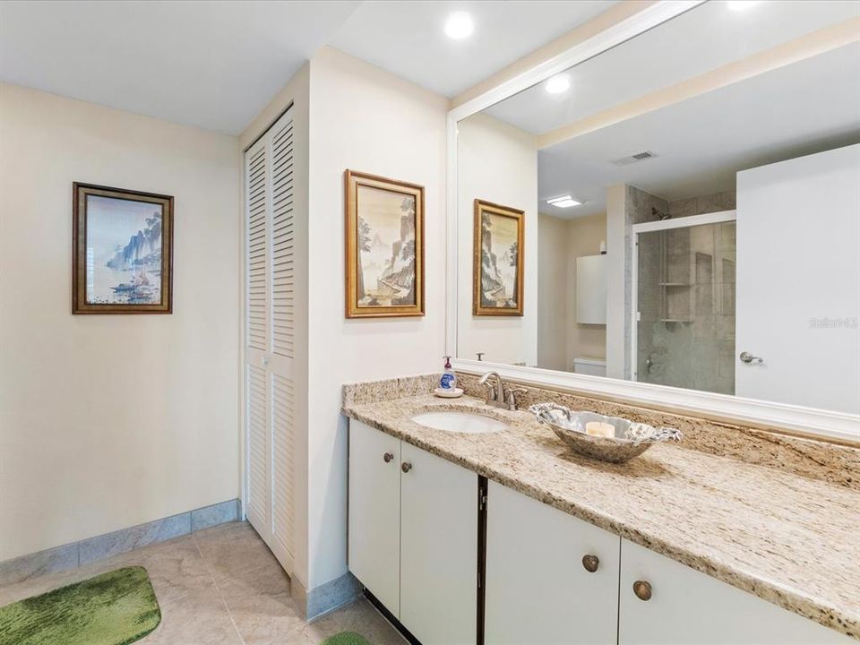 For Sale: $587,900 (2 beds, 2 baths, 1395 Square Feet)