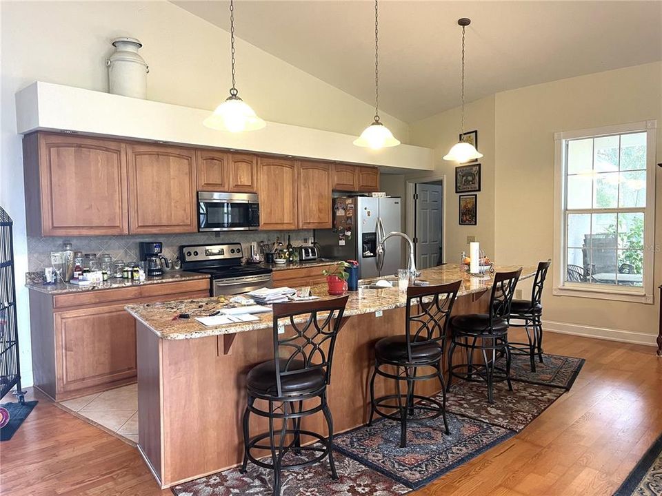 待售: $2,500,000 (3 贝兹, 2 浴室, 2309 平方英尺)