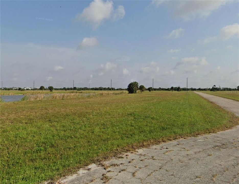 En Venta: $38,000 (0.23 acres)